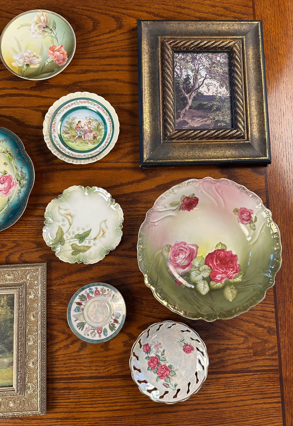 Lusterware Porcelain Plate with Pink Roses and Reticulated Gold Edge