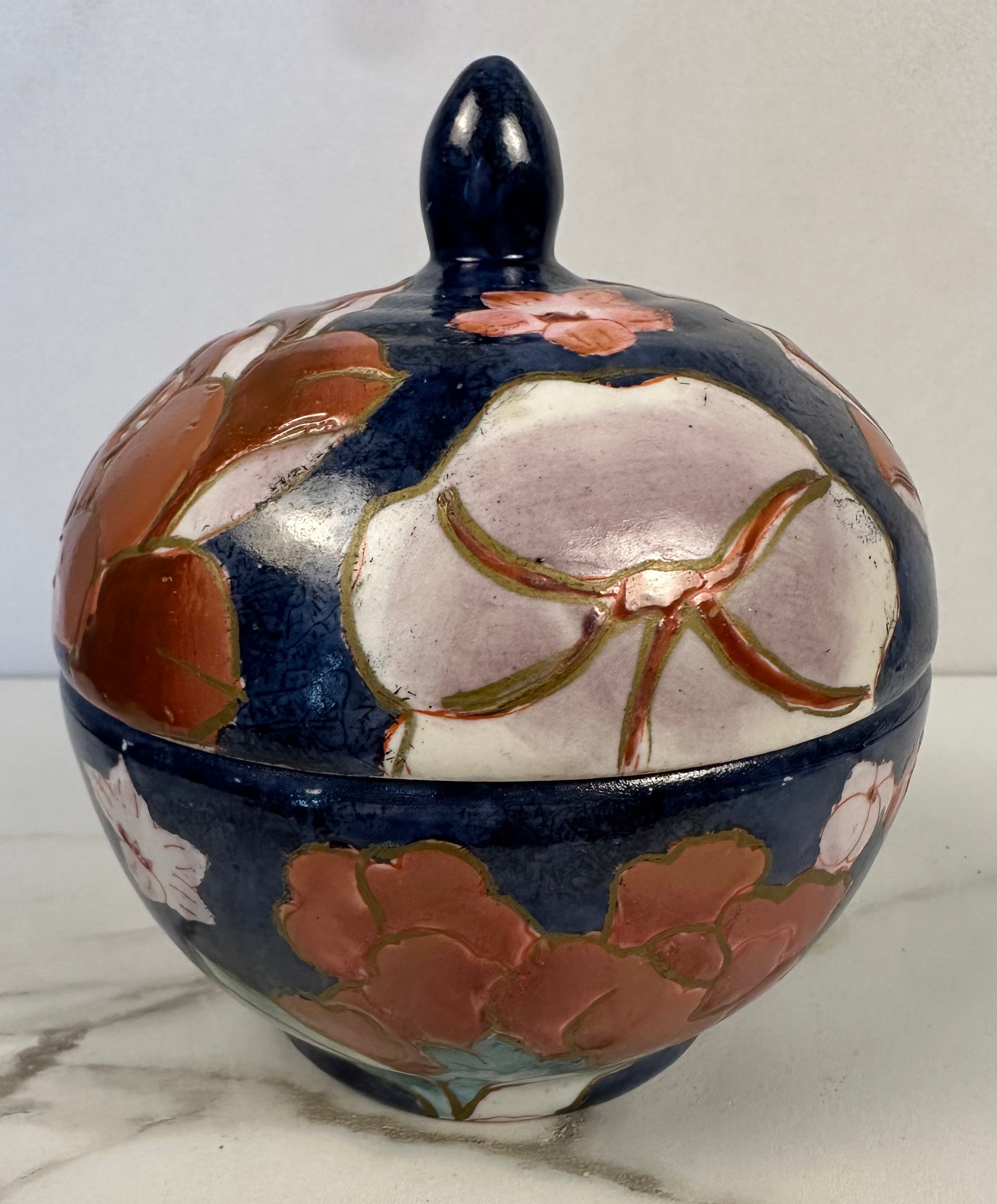 Satsuma-Style Lidded Vessel