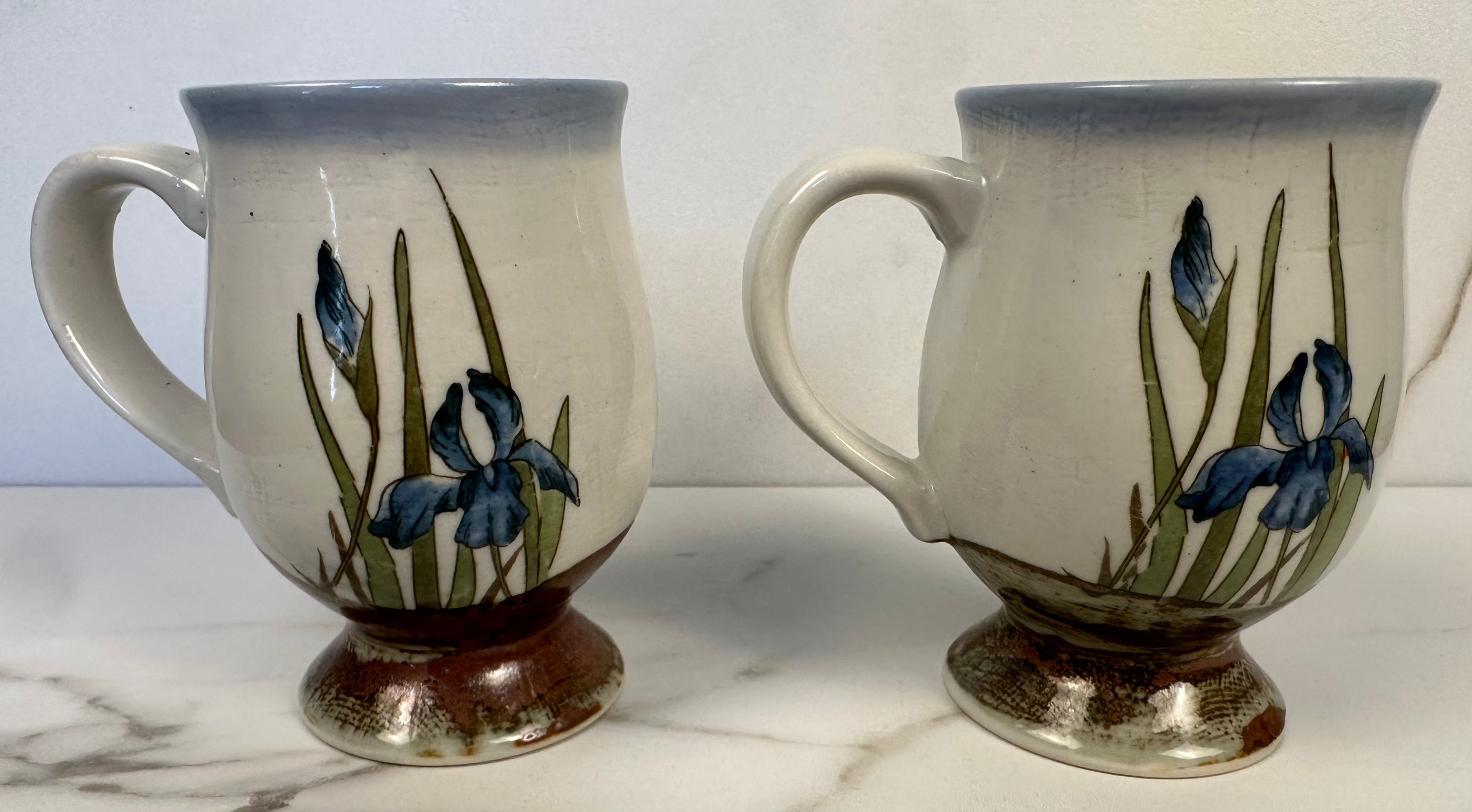 Pair of Otagiri Royal Iris Mugs