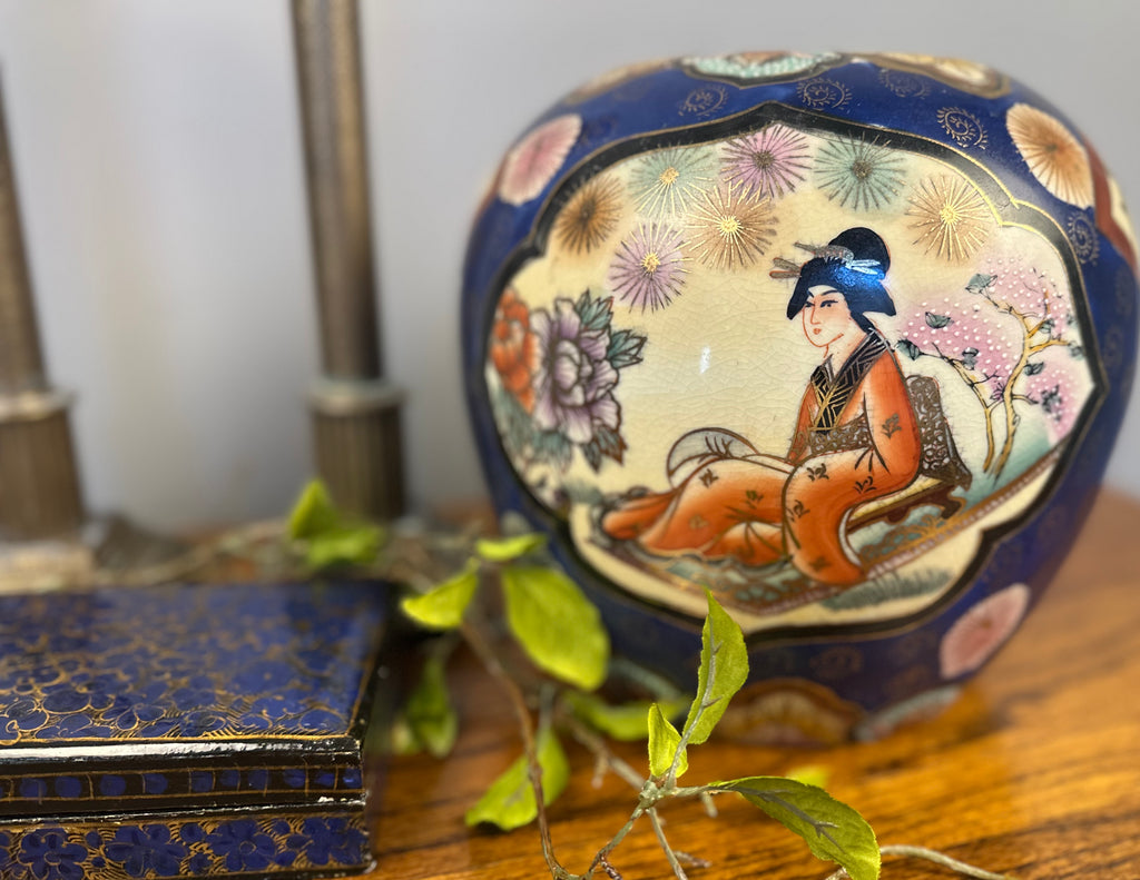 Antique Japanese Satsuma Vase