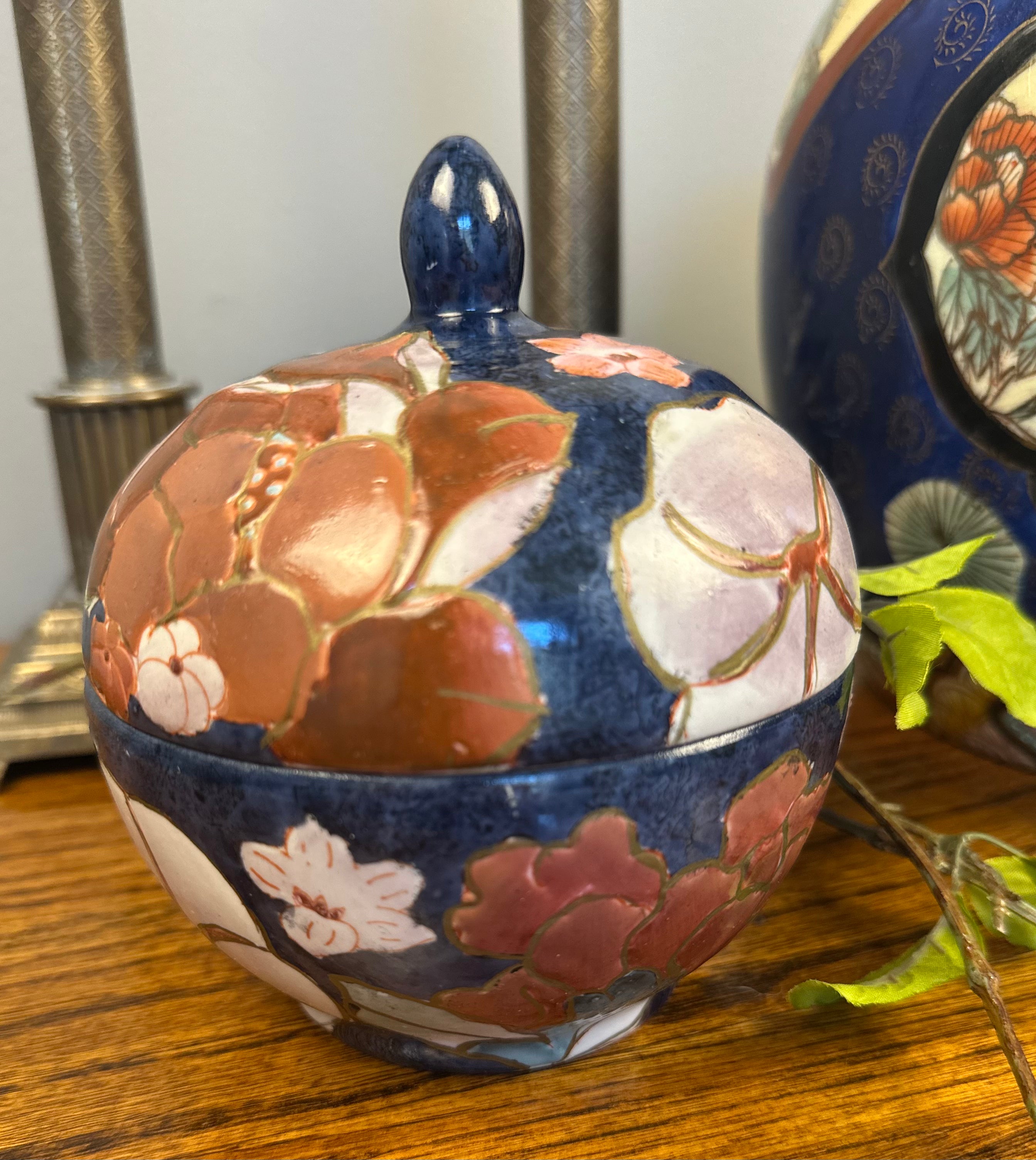 Satsuma-Style Lidded Vessel