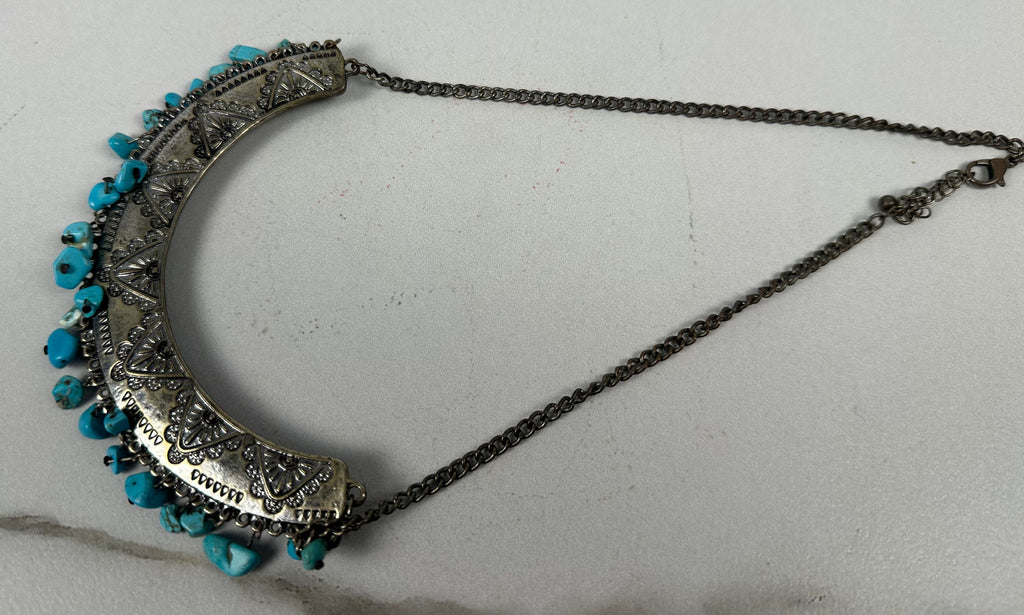 Turquoise and Silver Tone Metal Cuff Necklace