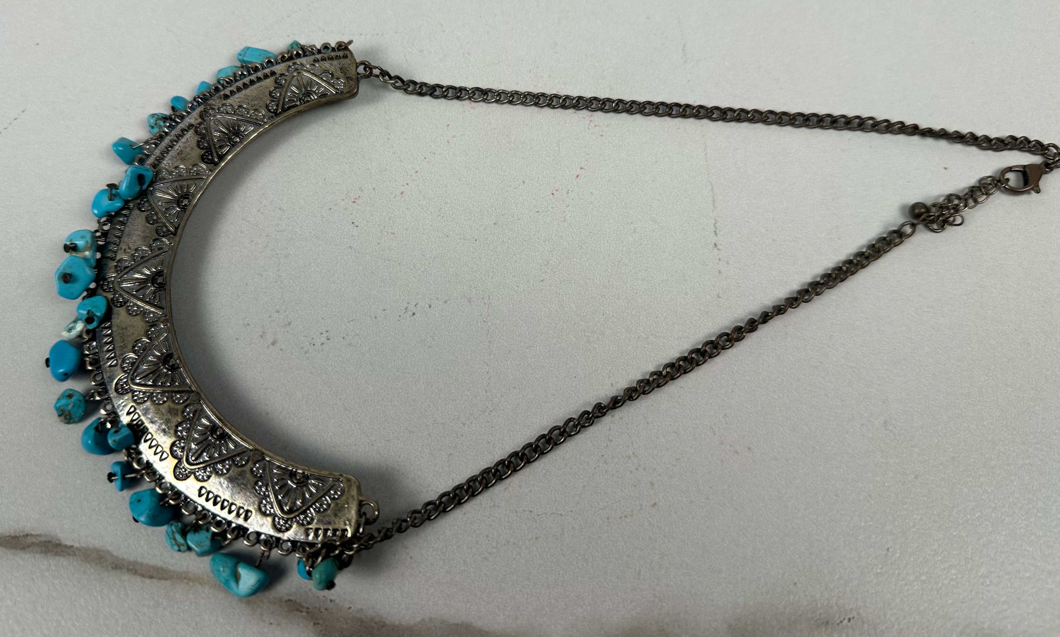Turquoise and Silver Tone Metal Cuff Necklace