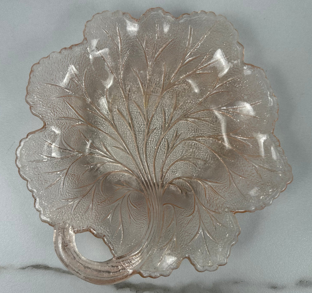 Pink Depression Glass Bowl - "Pebble Leaf " or "Twiggy" Indiana Glass  | Circa 1929-1970